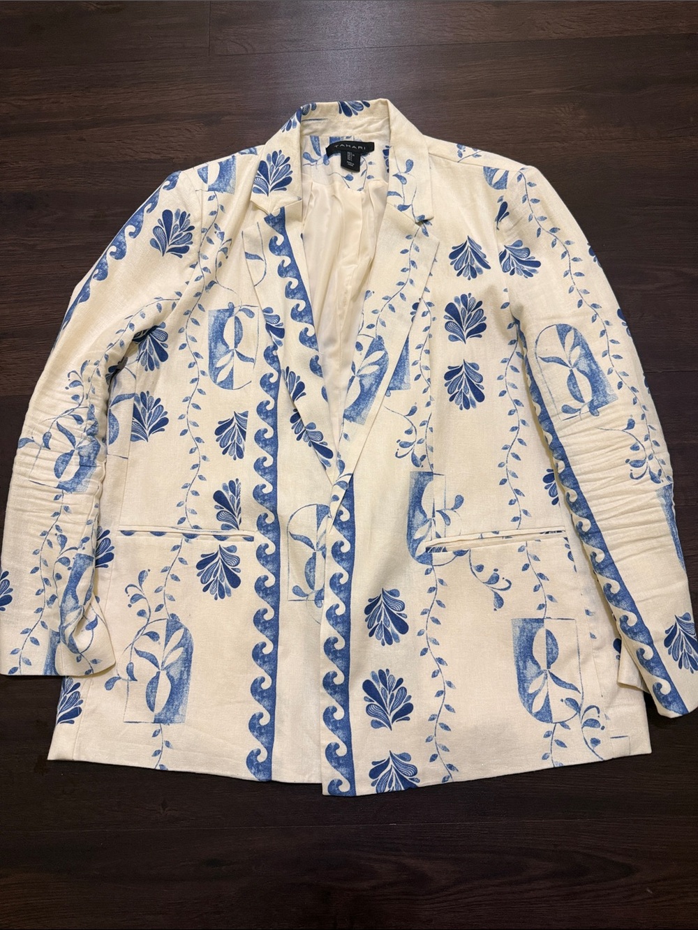 Tahari Blazer Size Large